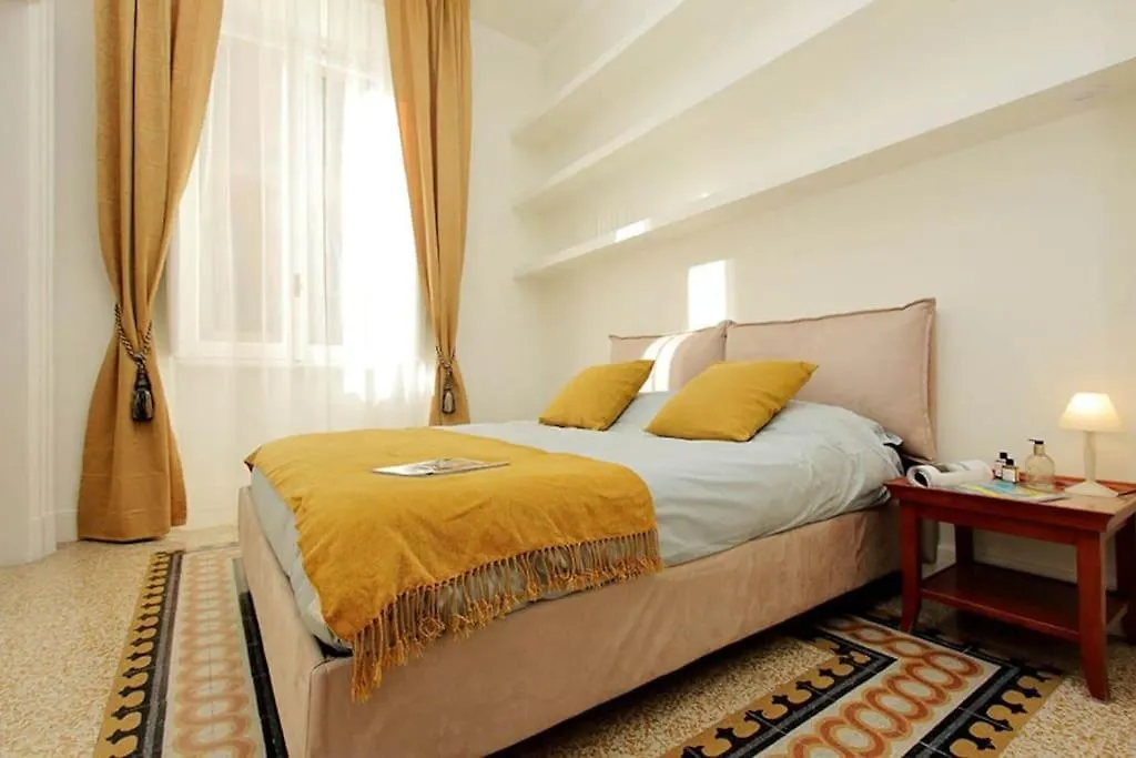 Elegant Apartment In The Heart Of Rome-Navona Area Italia