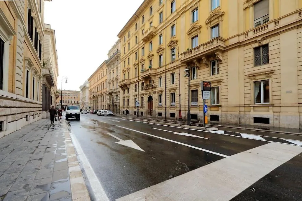 Elegant Apartment In The Heart Of Rome-Navona Area